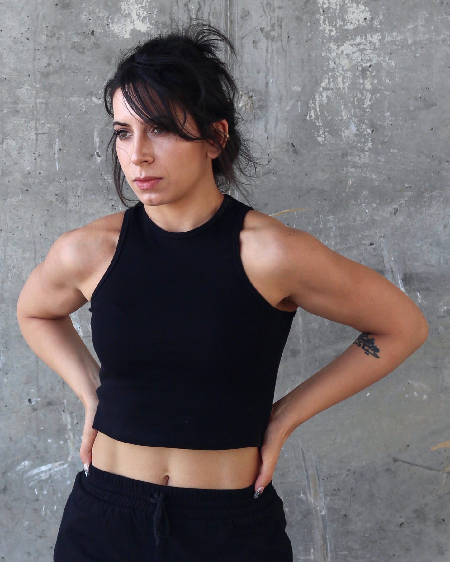 Essential Midi Tank - Black