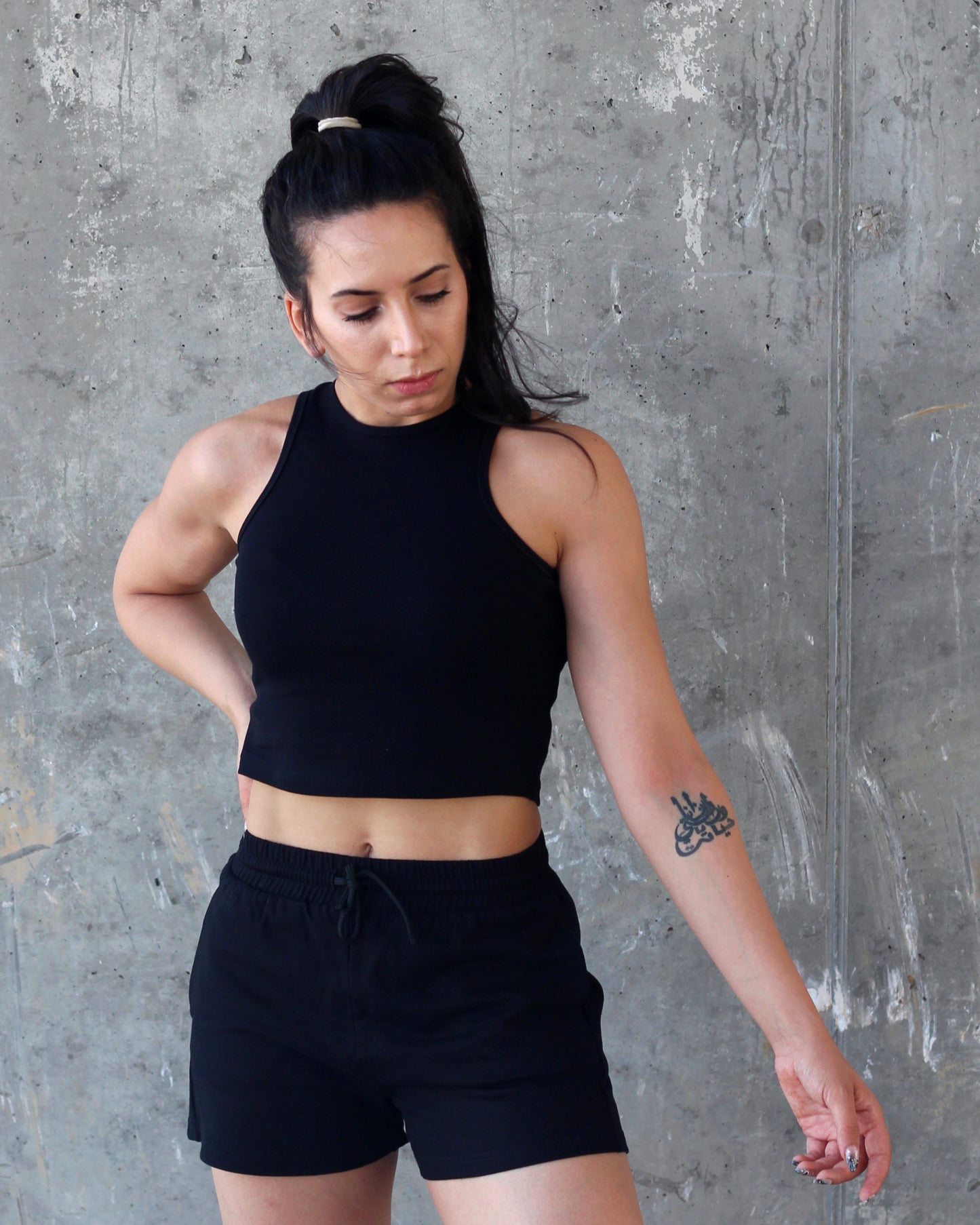 Essential Midi Tank - Black