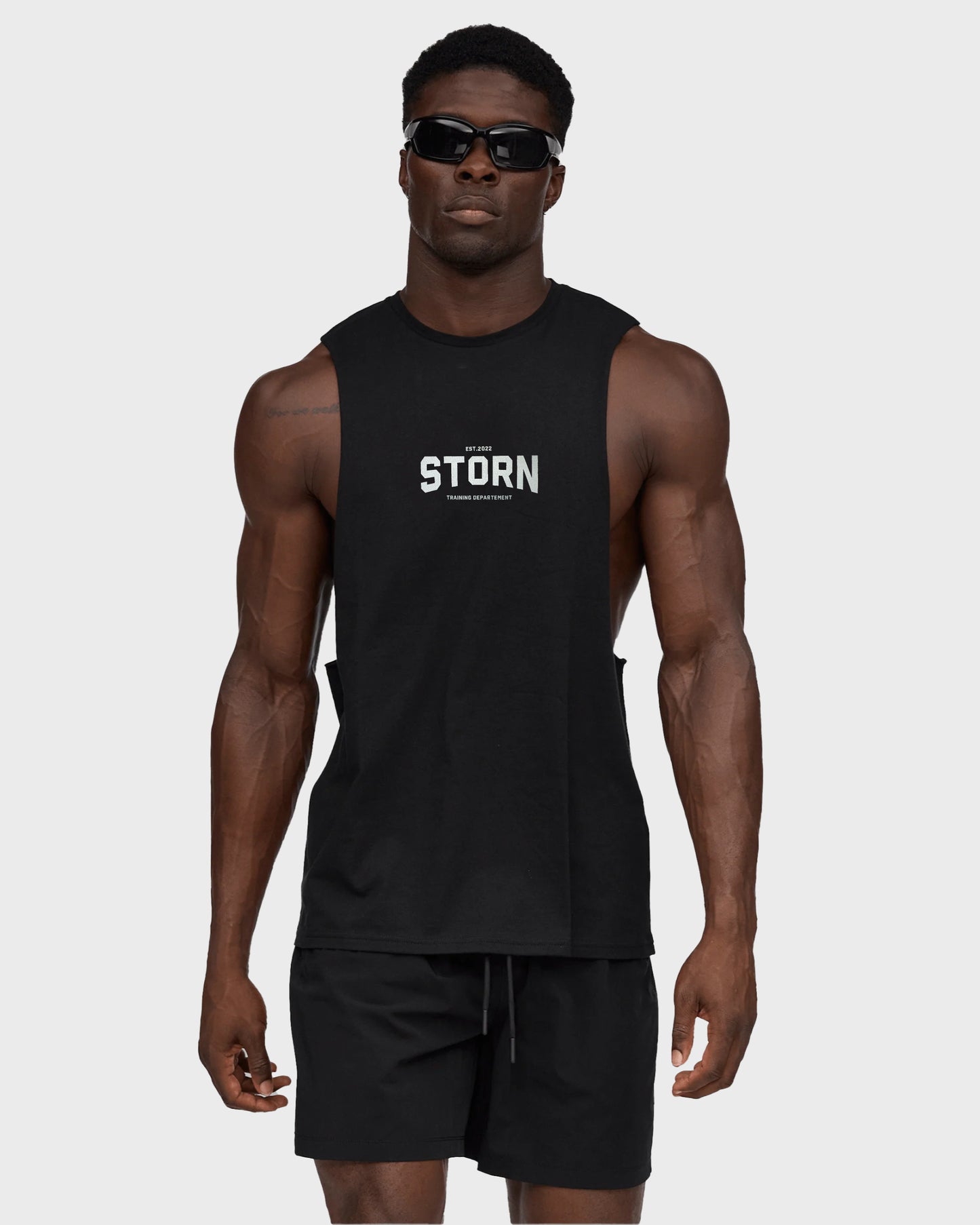 Training Dept. Drop Arm Tank